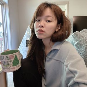 Meet your Posher, Alicia